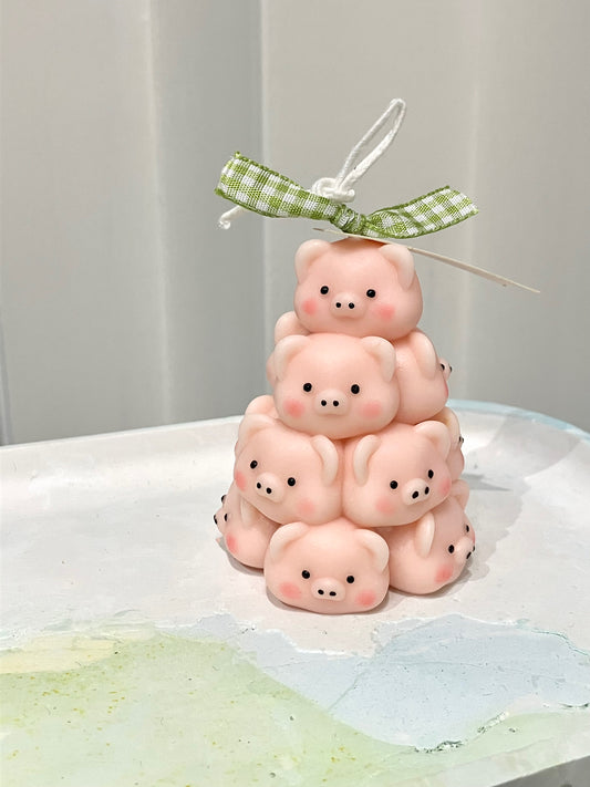 PIGGIES CANDLE