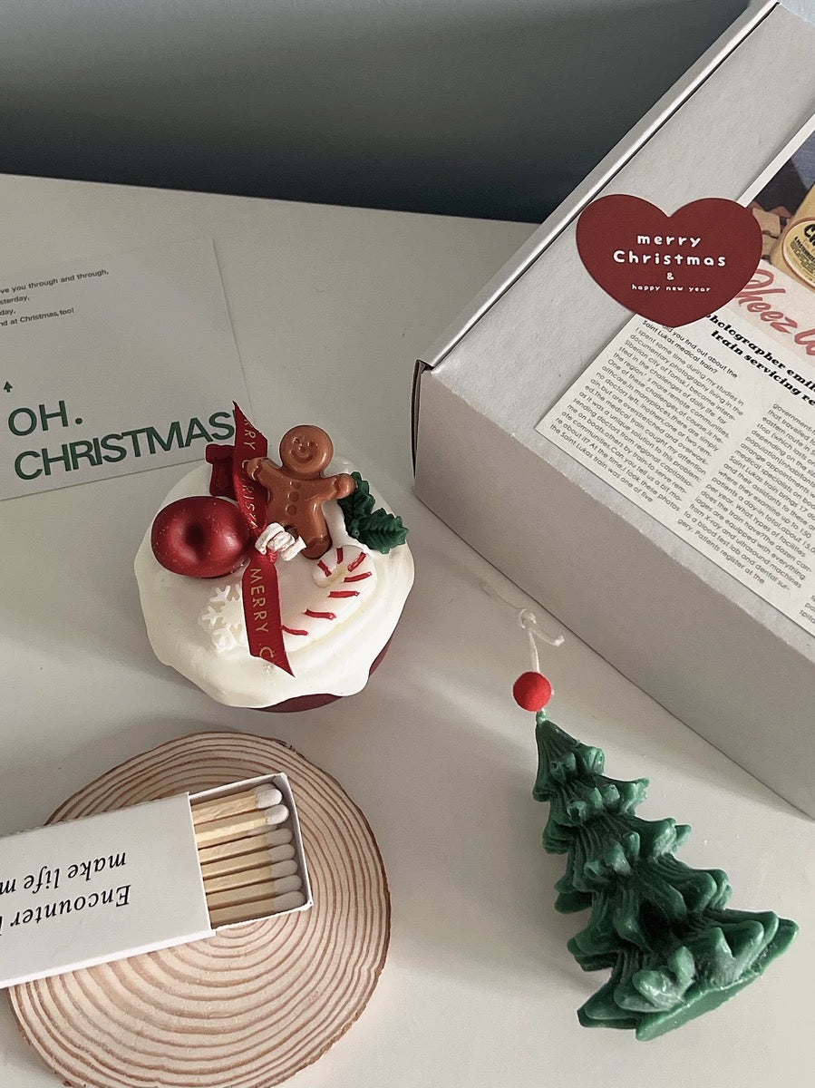 CHRISTMAS CAKE CANDLE