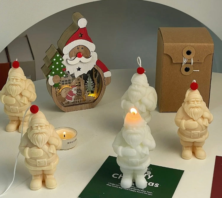 SANTA WITH GIFT CANDLE