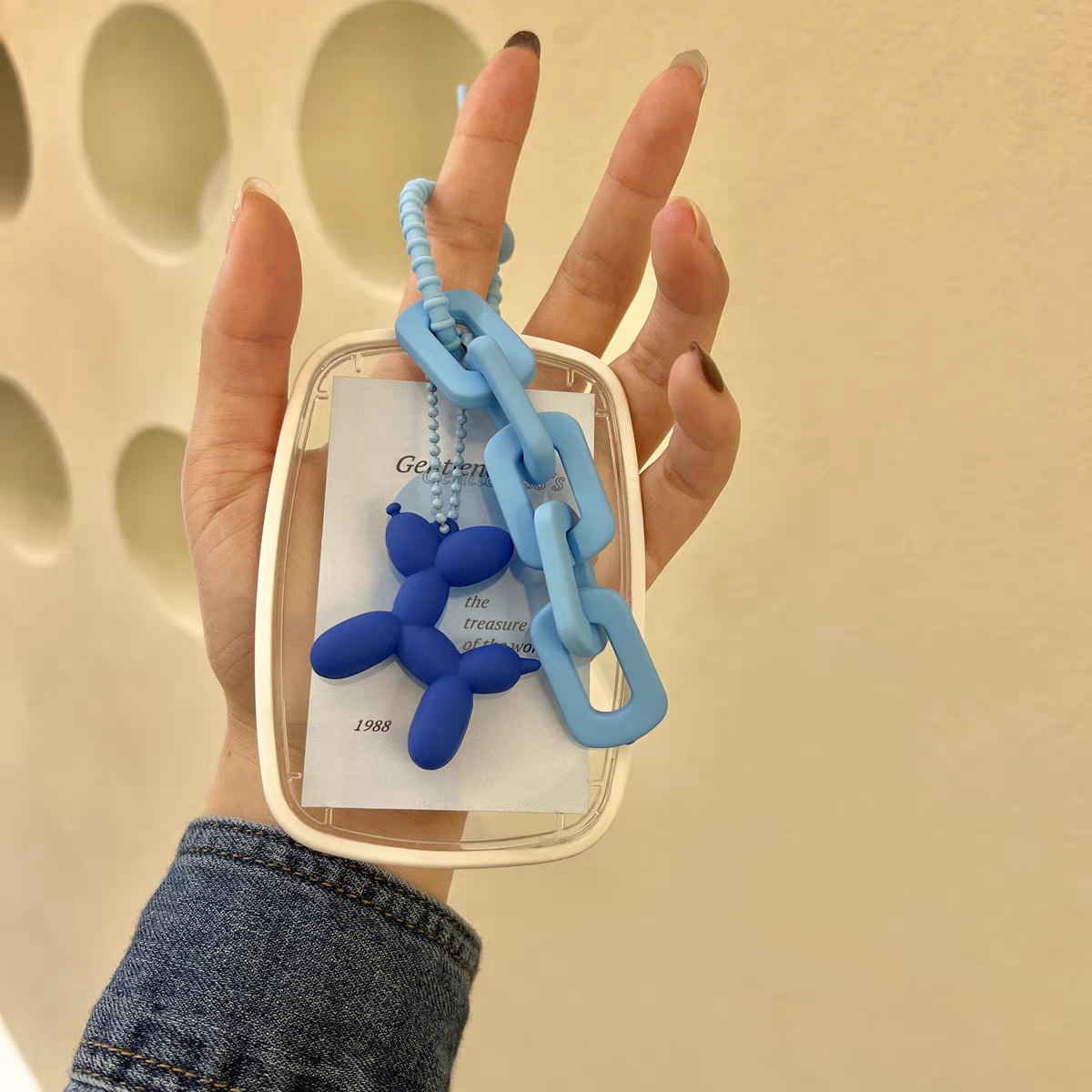 COLORFUL BALLOON DOG CARD HOLDER