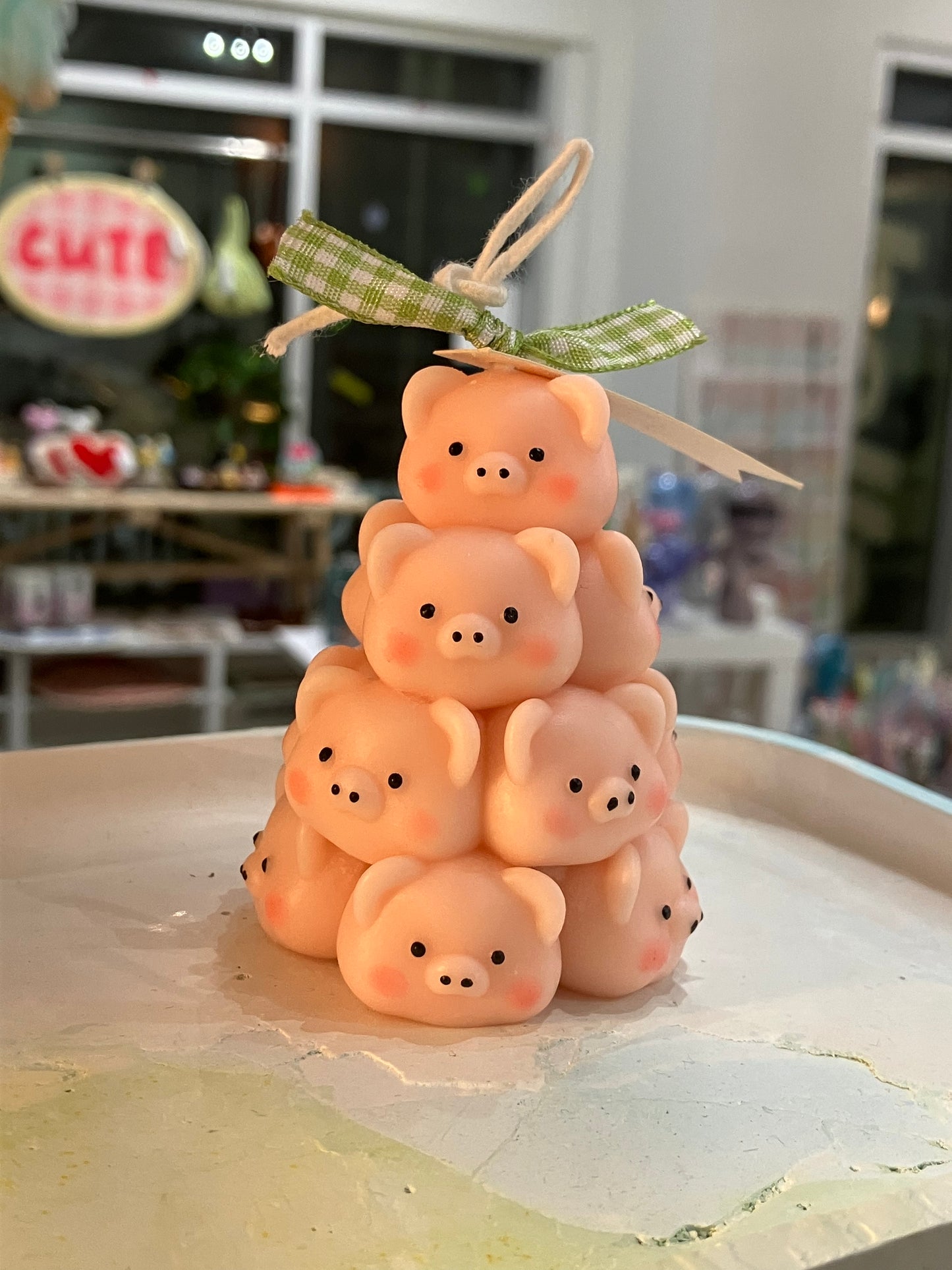 PIGGIES CANDLE