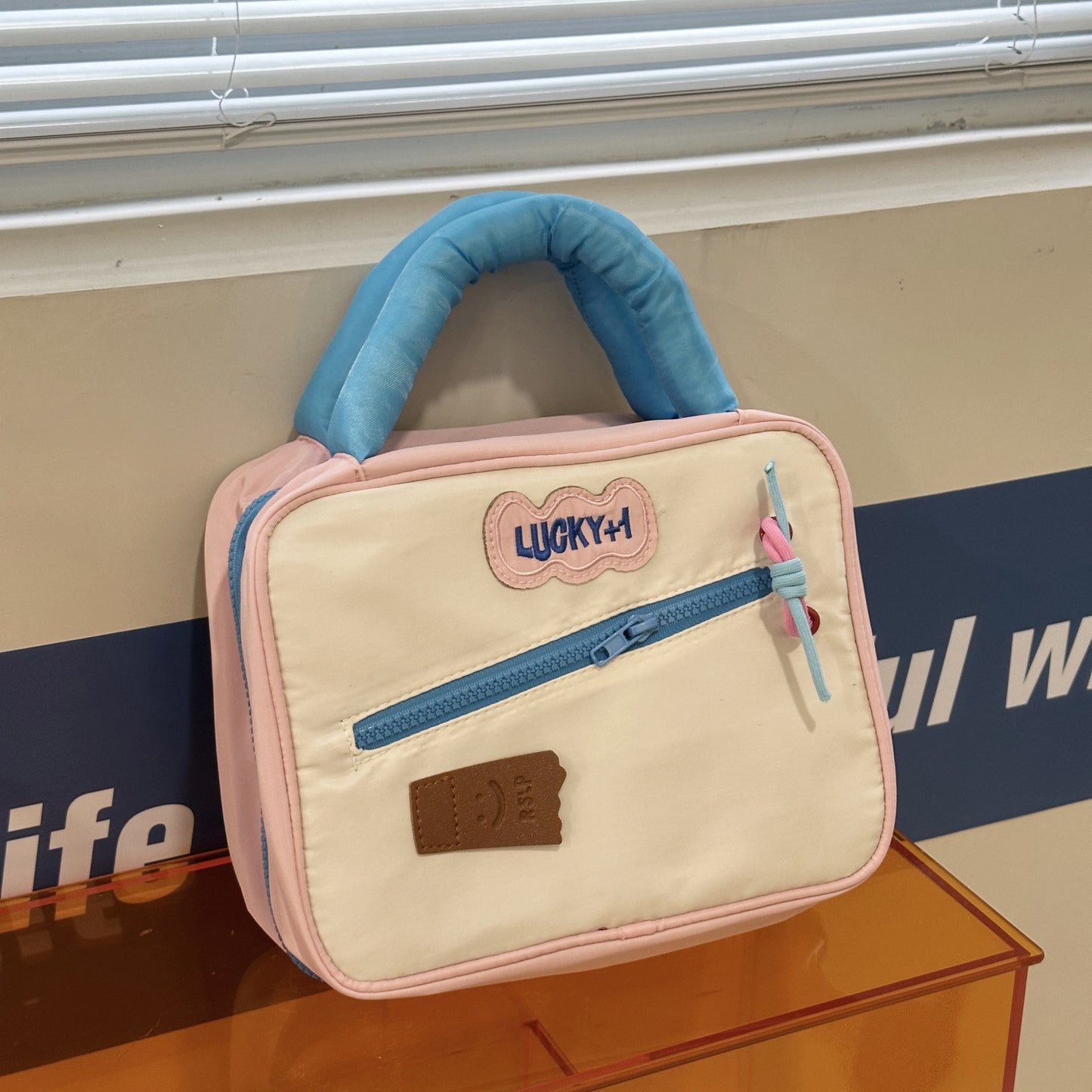 LUCKY+1 COLORFUL STORAGE BAG