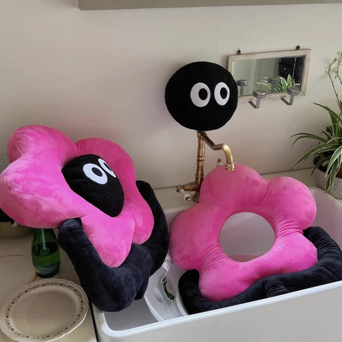 FLOWER PLUSH TOY/ PLUSH PILLOW