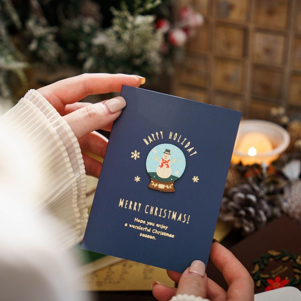 HOLIDAY GREETING CARDS WITH WOOD DECO