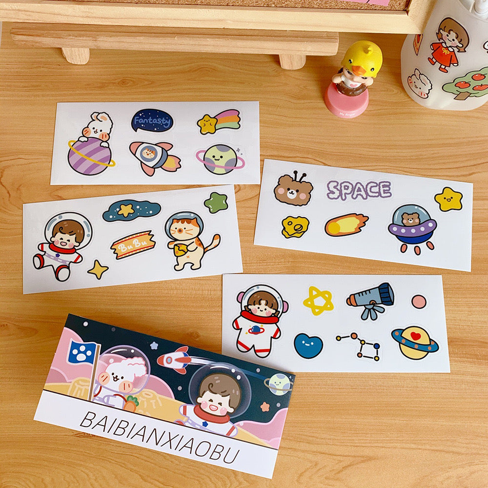CUTE CHARACTER STICKER BOOKLET