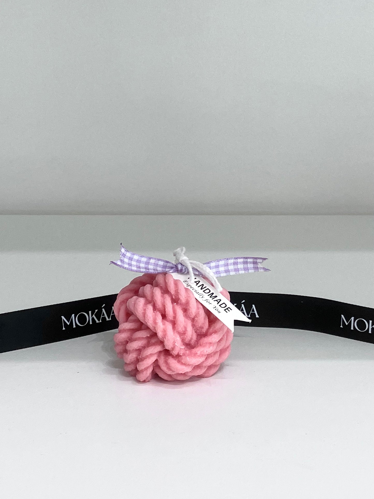 YARN BALL CANDLE