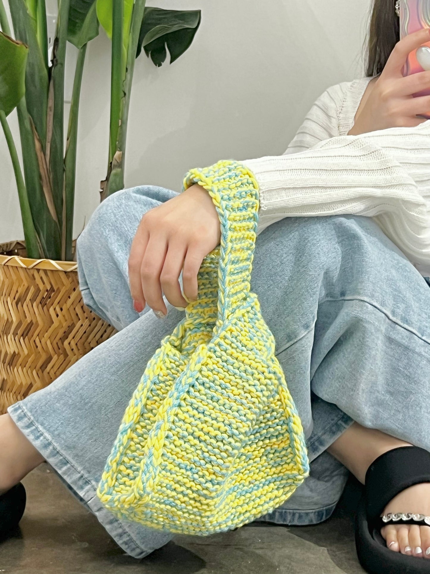 Mom’s green and yellow bag