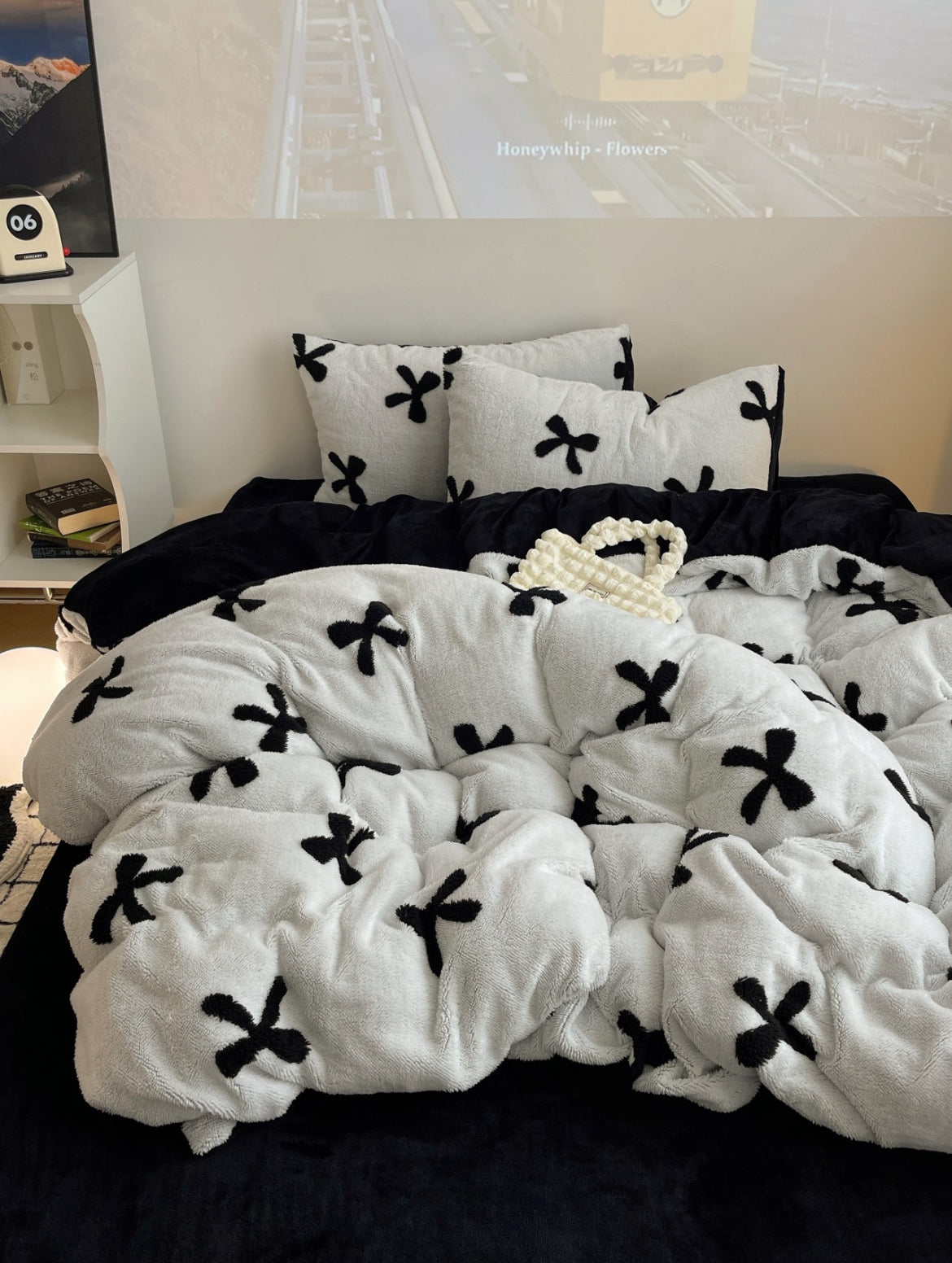 QUTE BOWTIE BEDDING SET