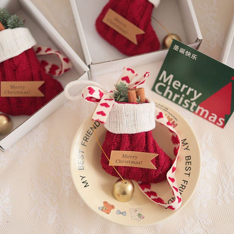 CHRISTMAS SOCK PENDANTS