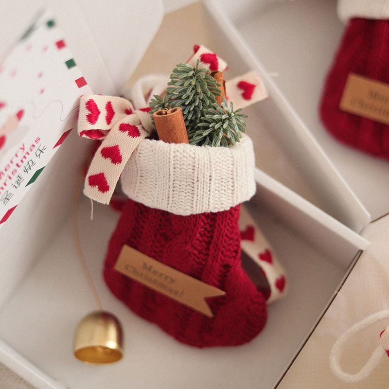 CHRISTMAS SOCK PENDANTS