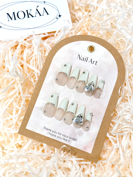 PRESS-ON NAILS