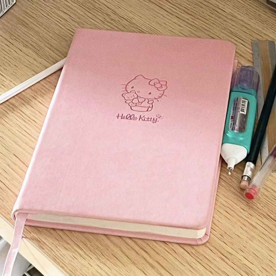 HELLO KITTY HARDBOARD NOTEBOOK