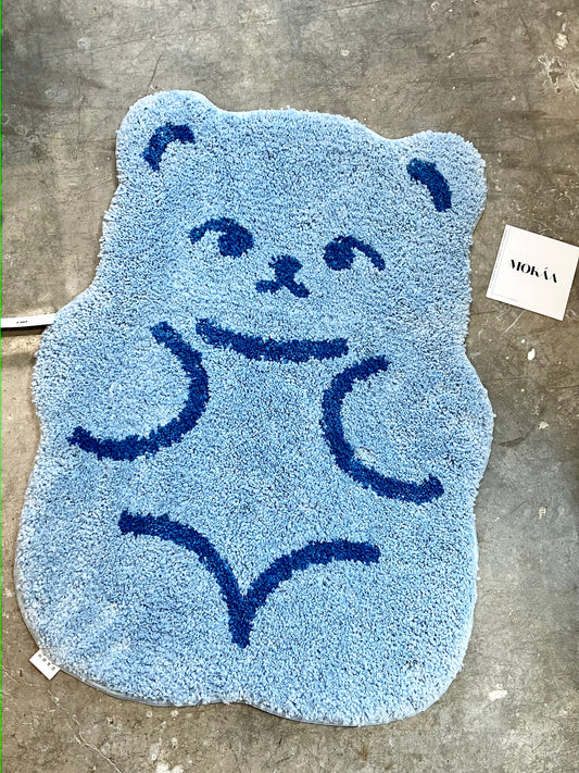 LARGE BEAR TUFTED RUG